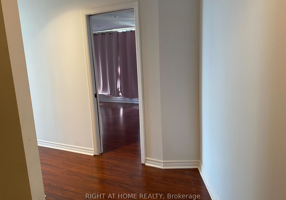 1055-bay-street-toronto-ontario-c12351019