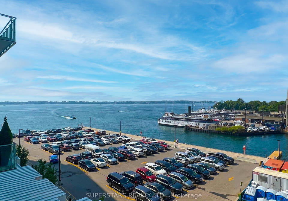 15-queens-quay-e-toronto-ontario-c12351082
