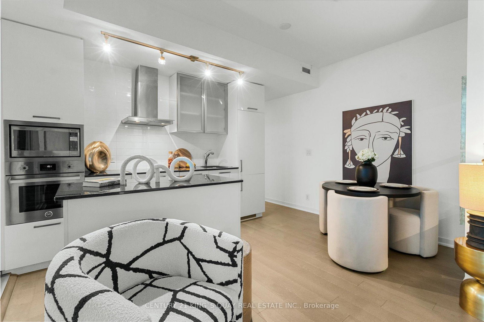 12-york-street-toronto-ontario-c12351114