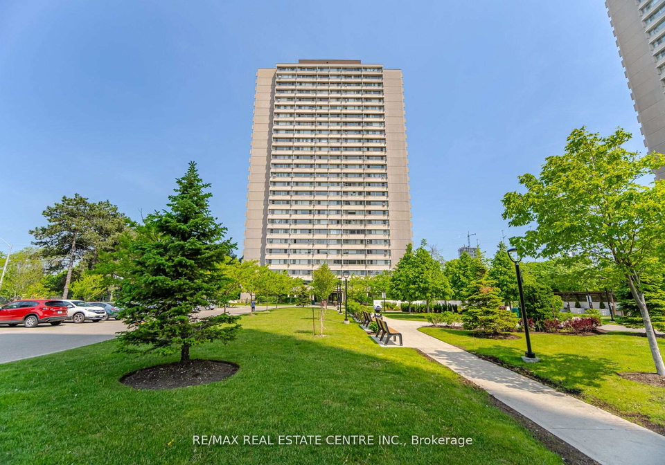 735-don-mills-road-east-york-ontario-c12351227