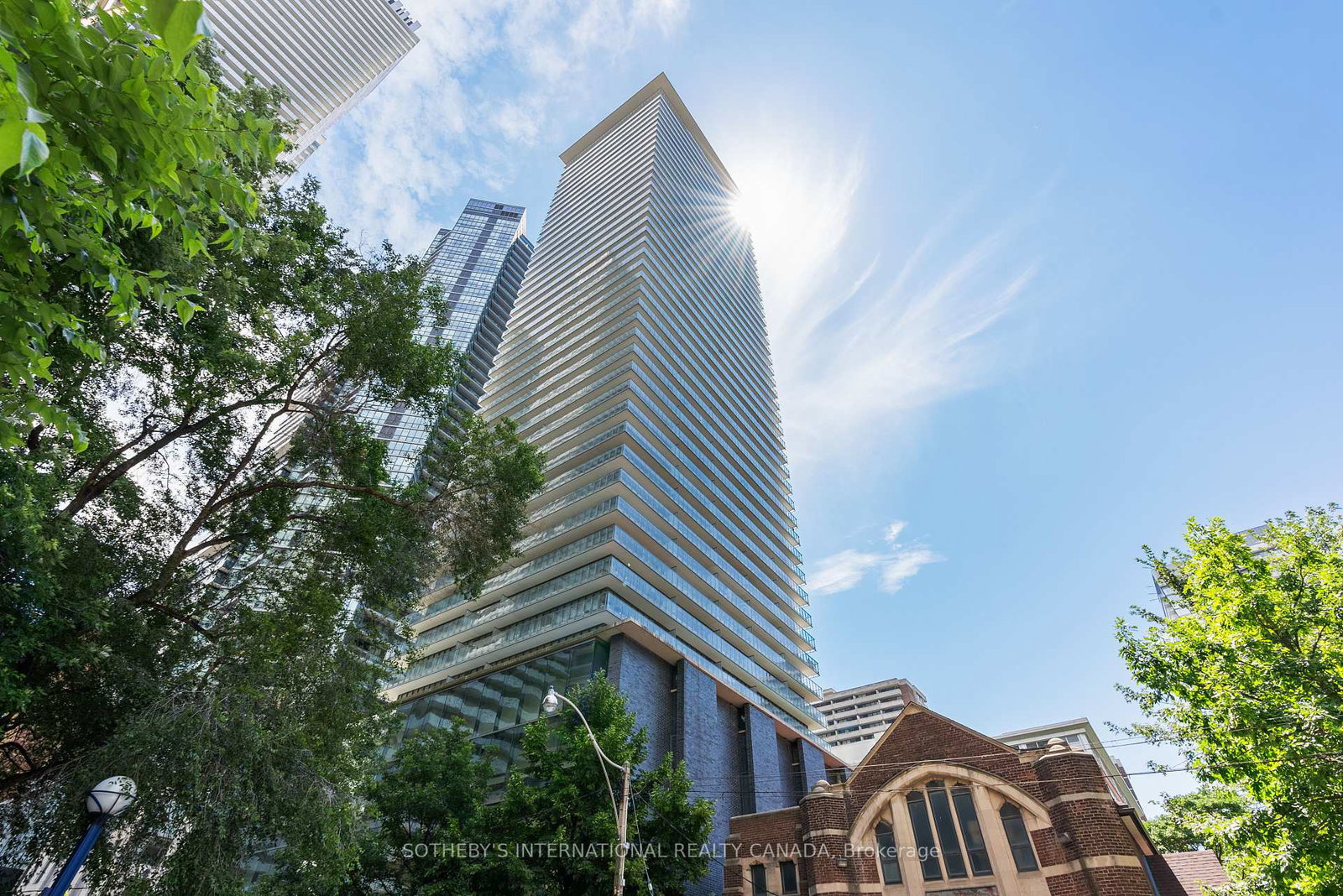 33-charles-street-e-toronto-ontario-c12351238