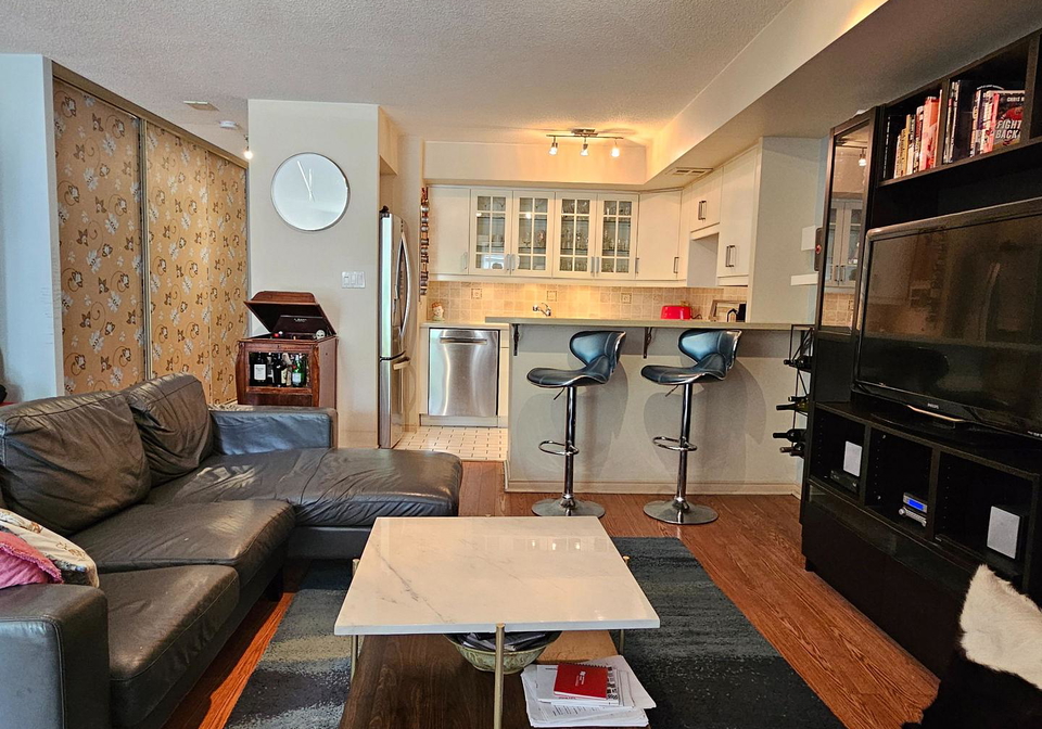 25-the-esplanade-toronto-ontario-c12351652