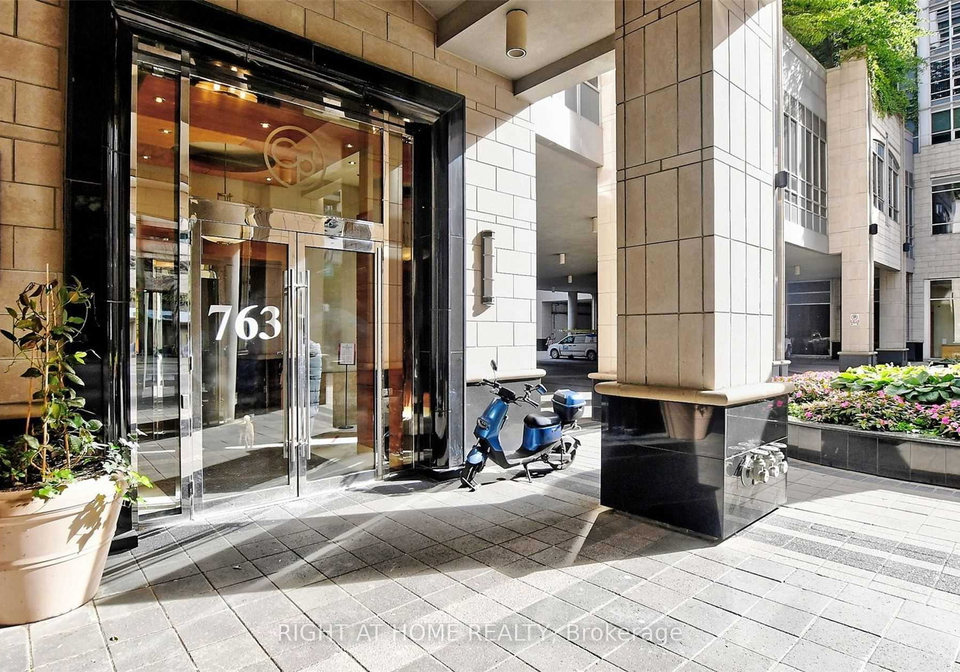 763-bay-street-toronto-ontario-c12351720