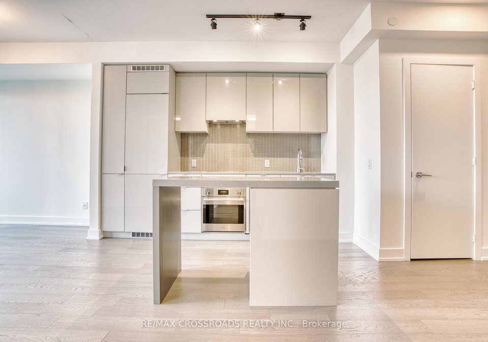7-grenville-street-toronto-ontario-c12351740