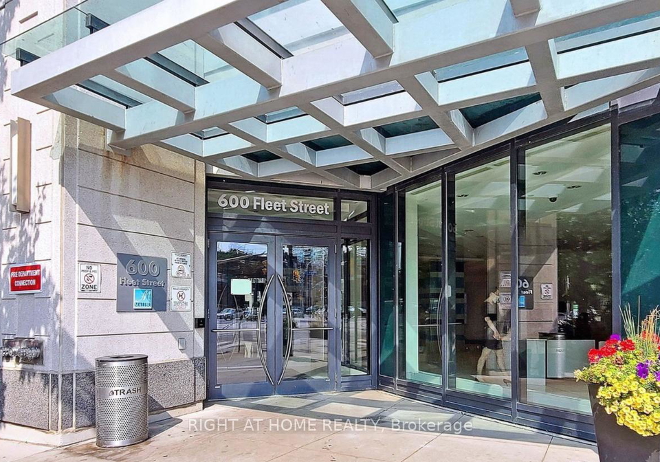 600-fleet-street-toronto-ontario-c12351767