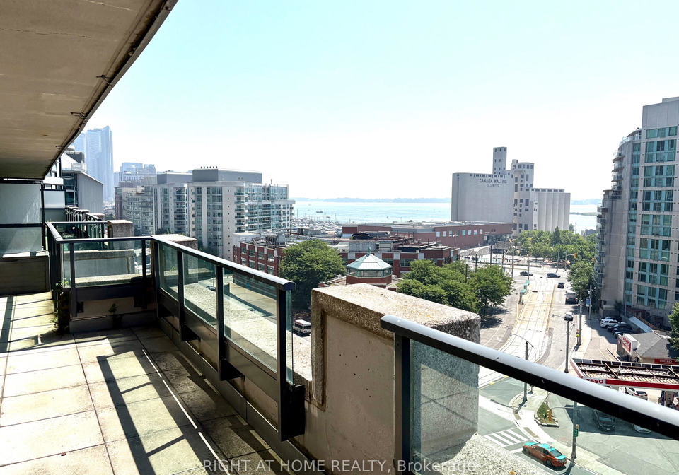 600-fleet-street-toronto-ontario-c12351767