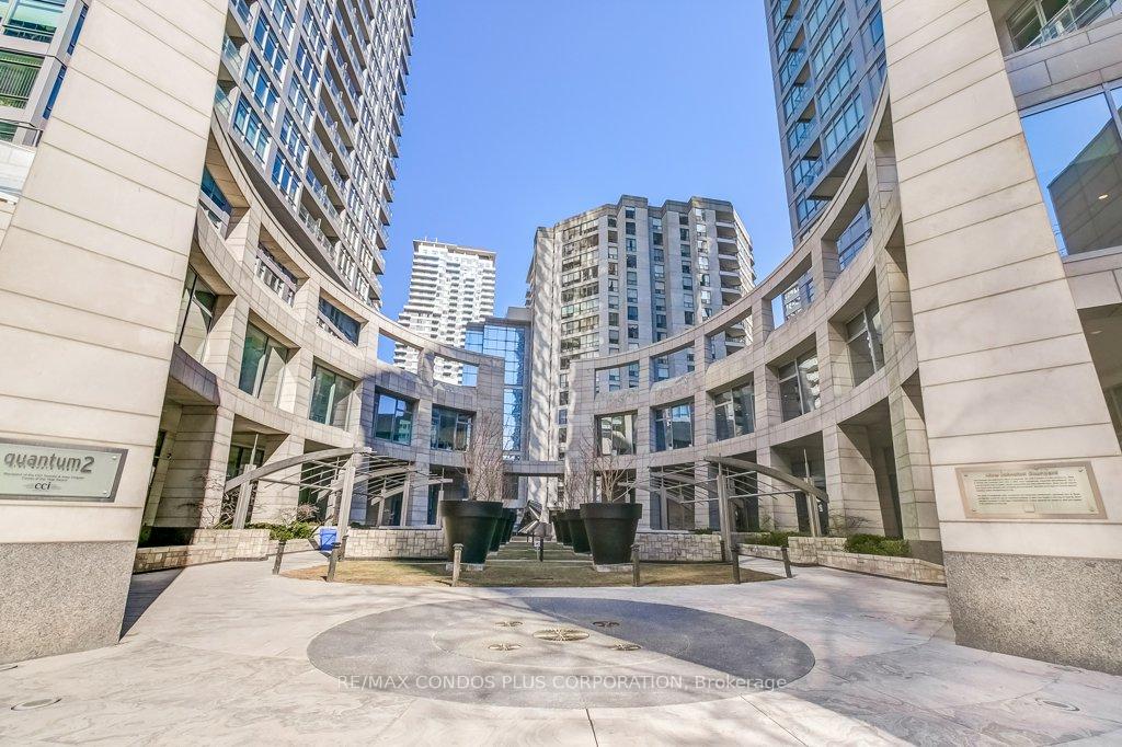2191-yonge-street-toronto-ontario-c12352029