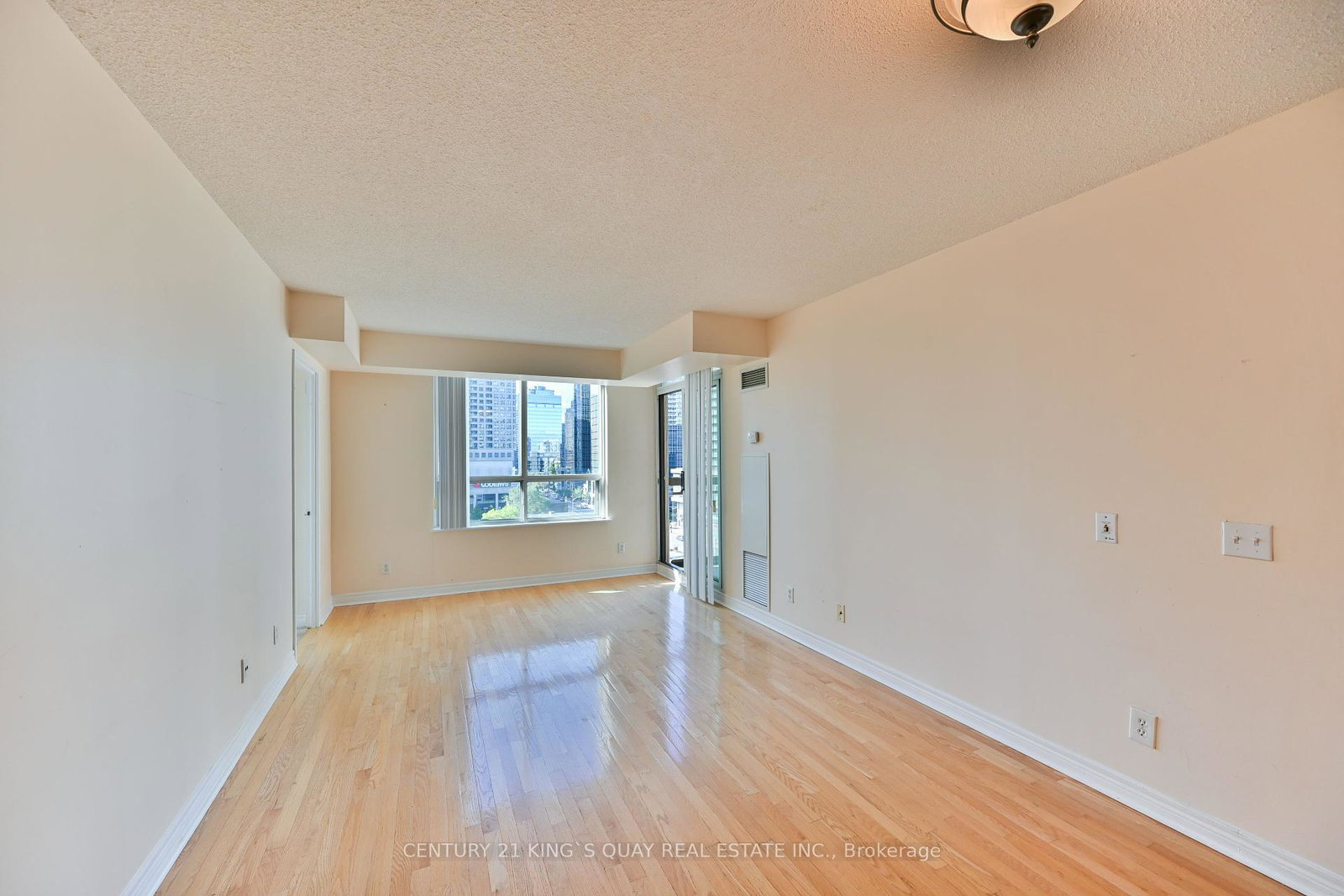 18-parkview-avenue-north-york-ontario-c12352042