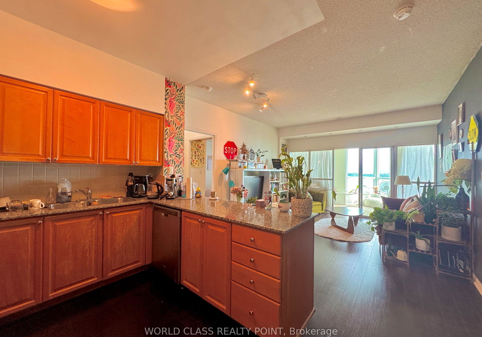 230-queens-quay-w-toronto-ontario-c12352409