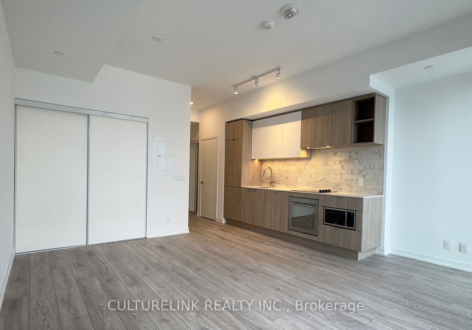 2020-bathurst-street-n-toronto-ontario-c12352604
