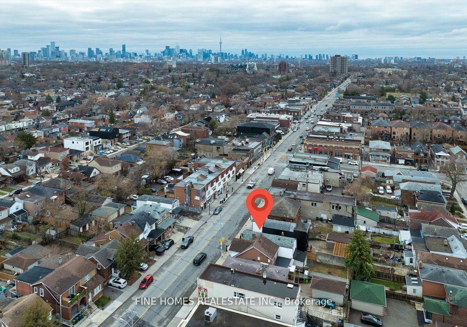 390-oakowood-avenue-toronto-ontario-c12352639