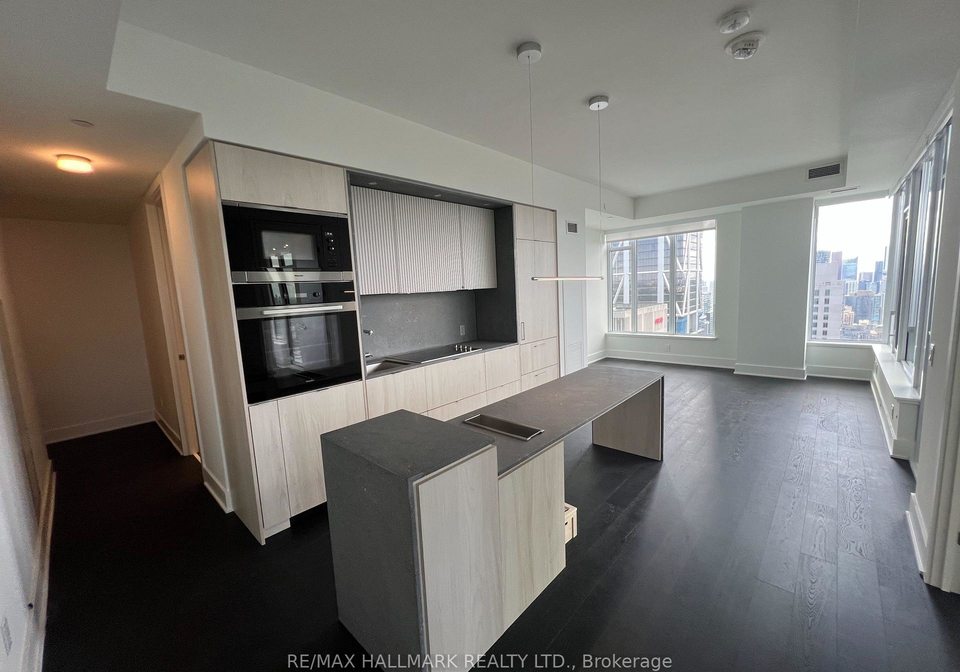 11-yorkville-avenue-toronto-ontario-c12352848
