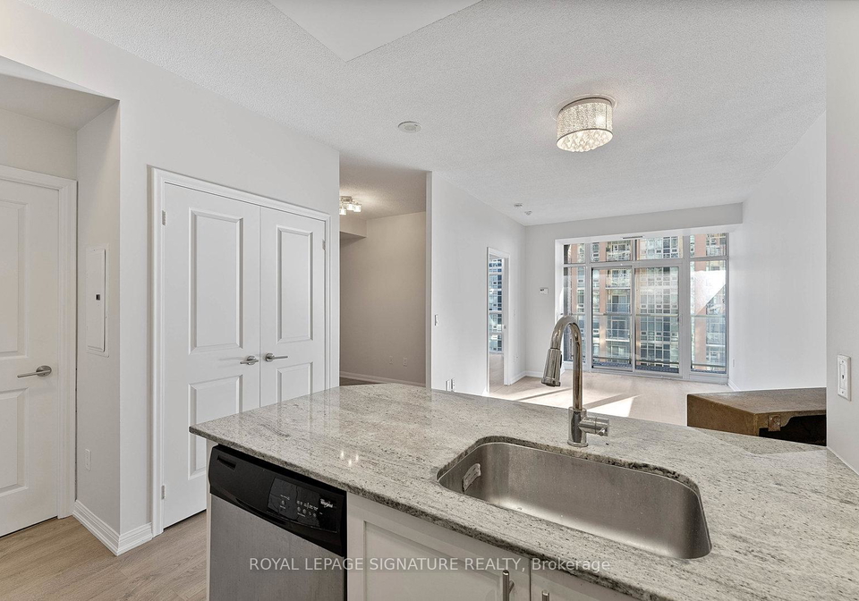 85-east-liberty-street-toronto-ontario-c12352853