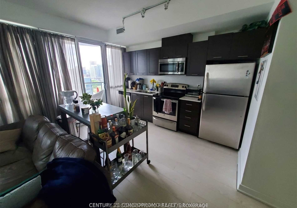 20-bruyeres-mews-toronto-ontario-c12352855