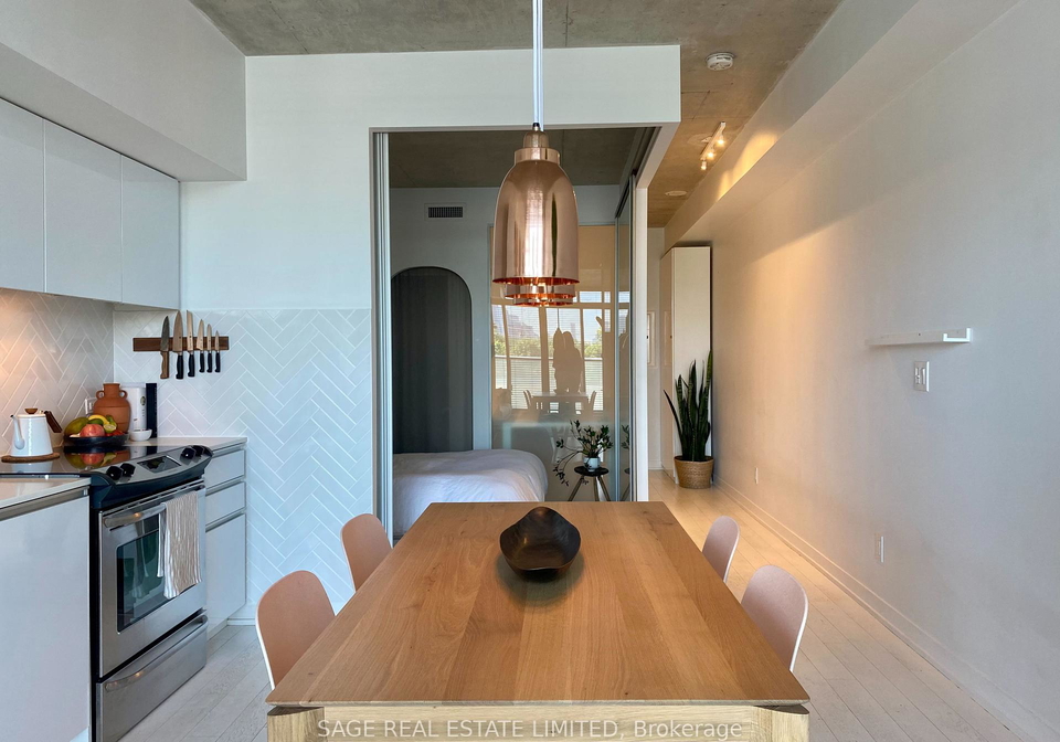 8-gladstone-avenue-toronto-ontario-c12352935