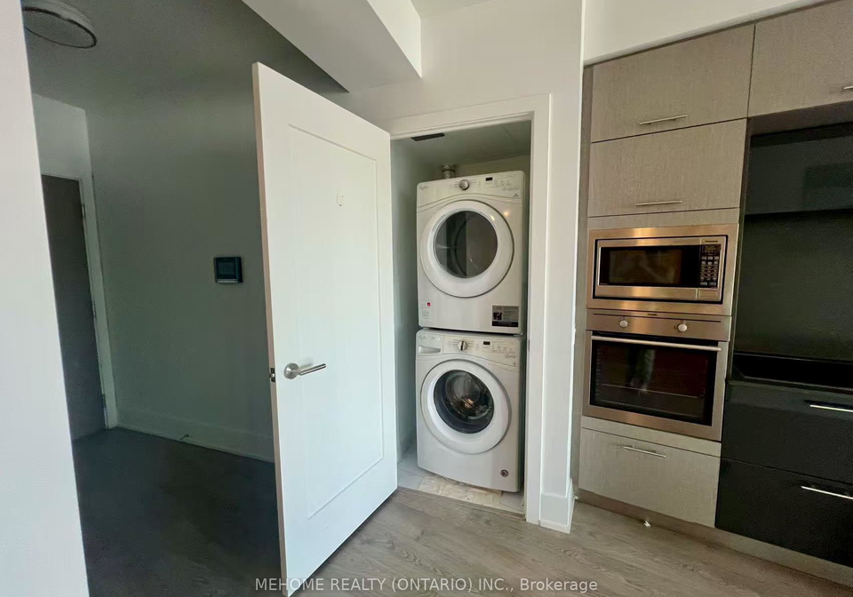 10-york-street-toronto-ontario-c12353002