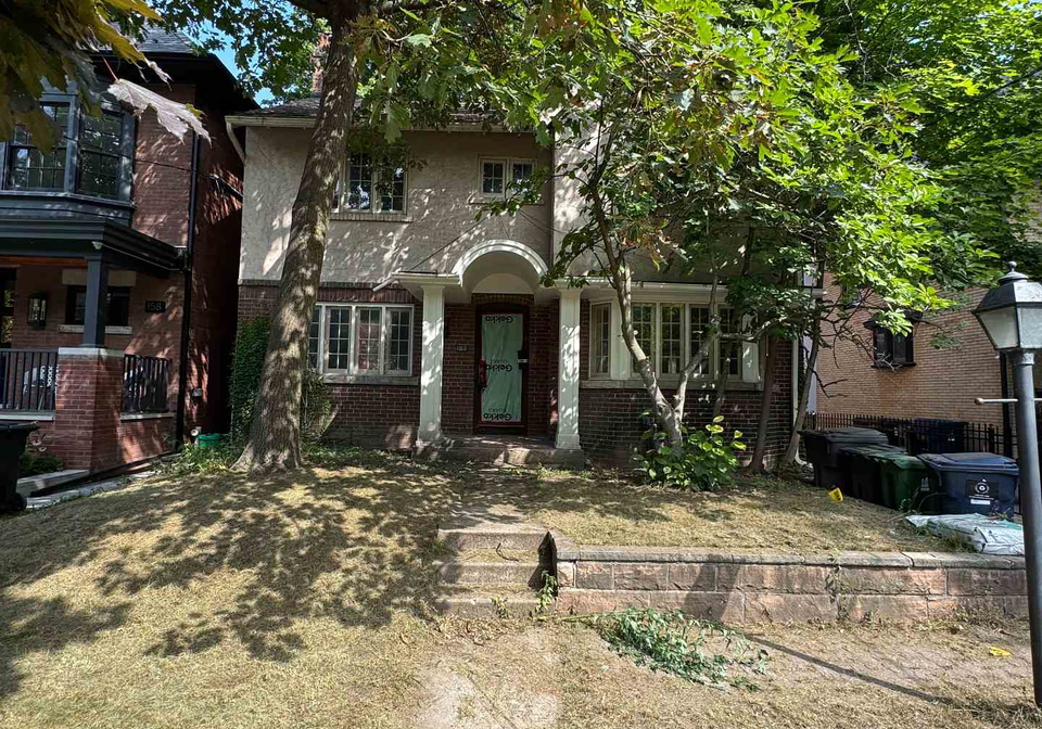 162-douglas-drive-toronto-ontario-c12353016