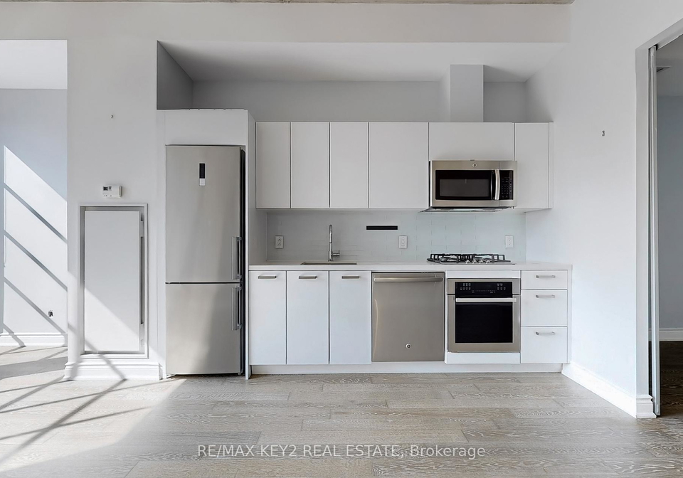 608-richmond-street-w-toronto-ontario-c12353050