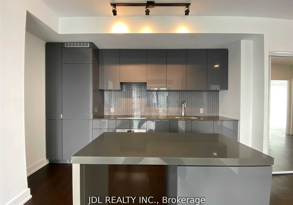 7-grenville-street-toronto-ontario-c12353399