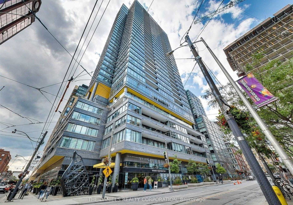 8-charlotte-street-w-toronto-ontario-c12353928