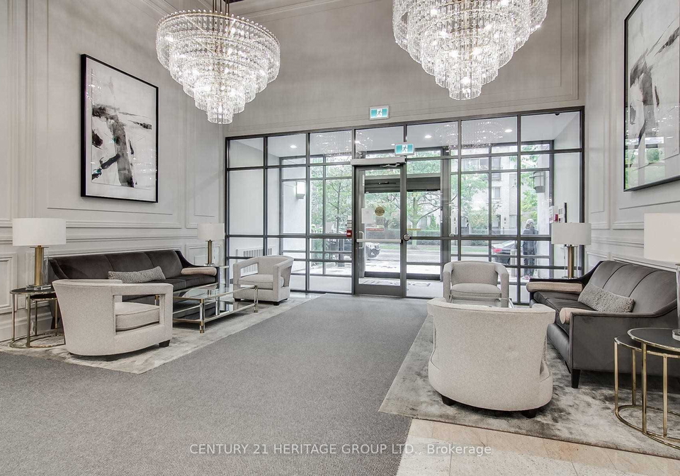 35-hollywood-avenue-north-york-ontario-c12354026
