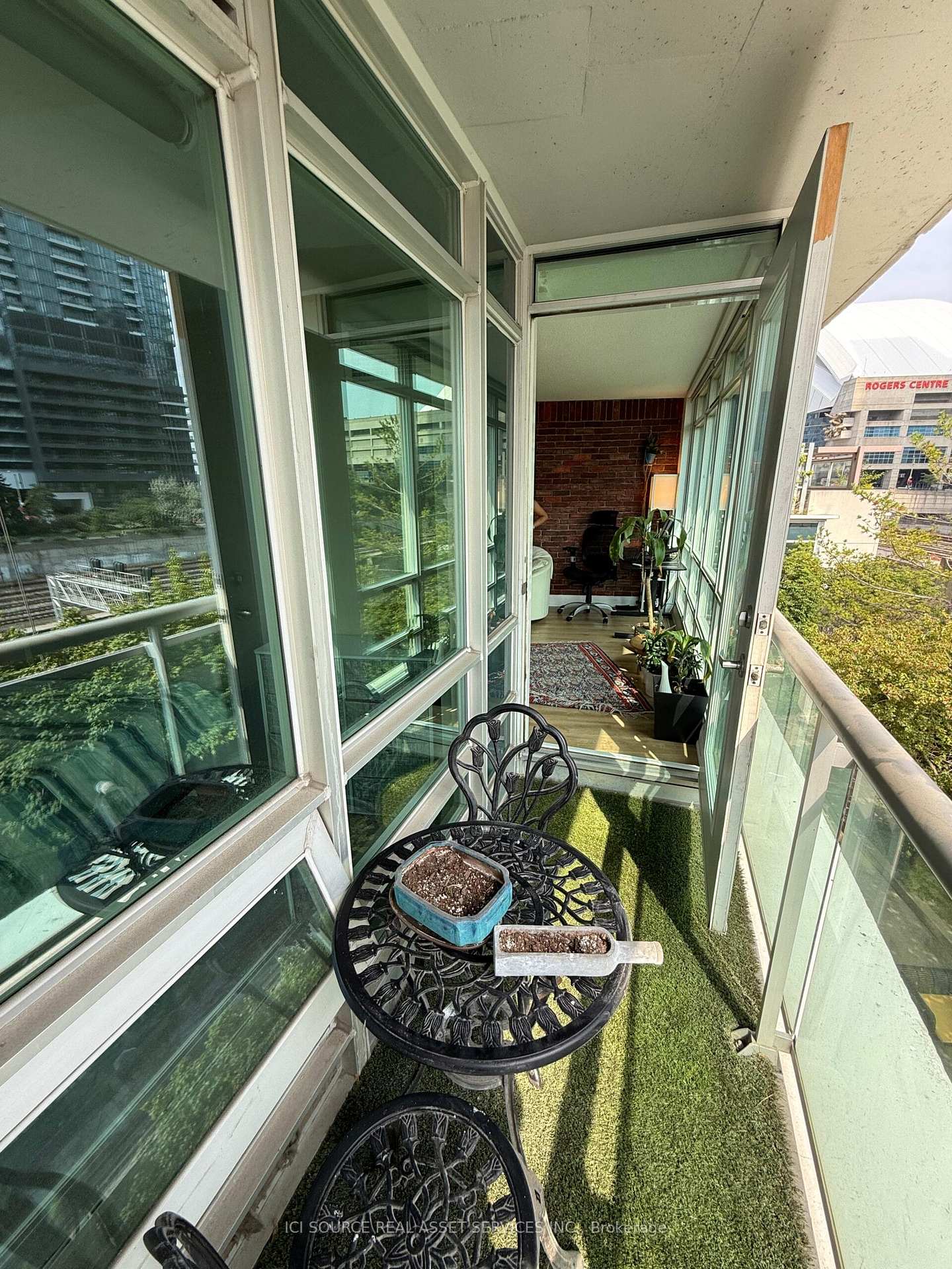 397-front-street-w-toronto-ontario-c12354093