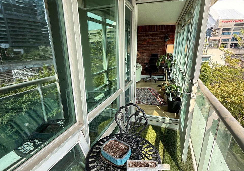397-front-street-w-toronto-ontario-c12354093