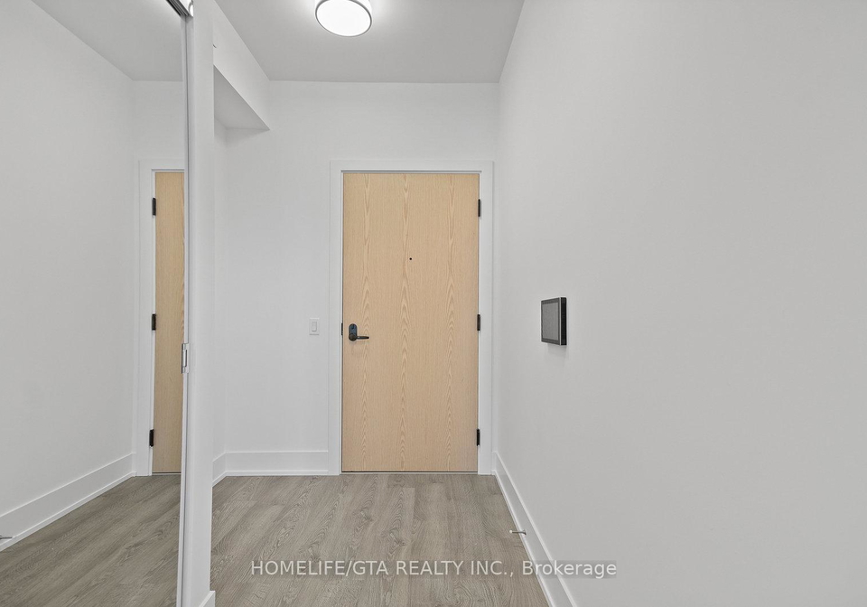 10-inn-on-the-park-drive-north-york-ontario-c12354147