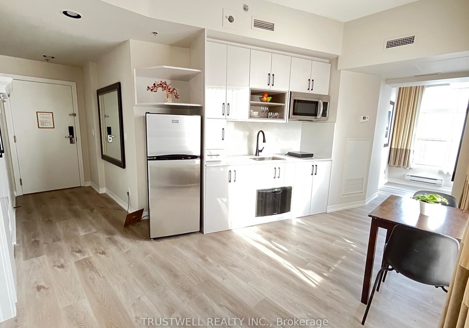 1-king-street-w-toronto-ontario-c12354235