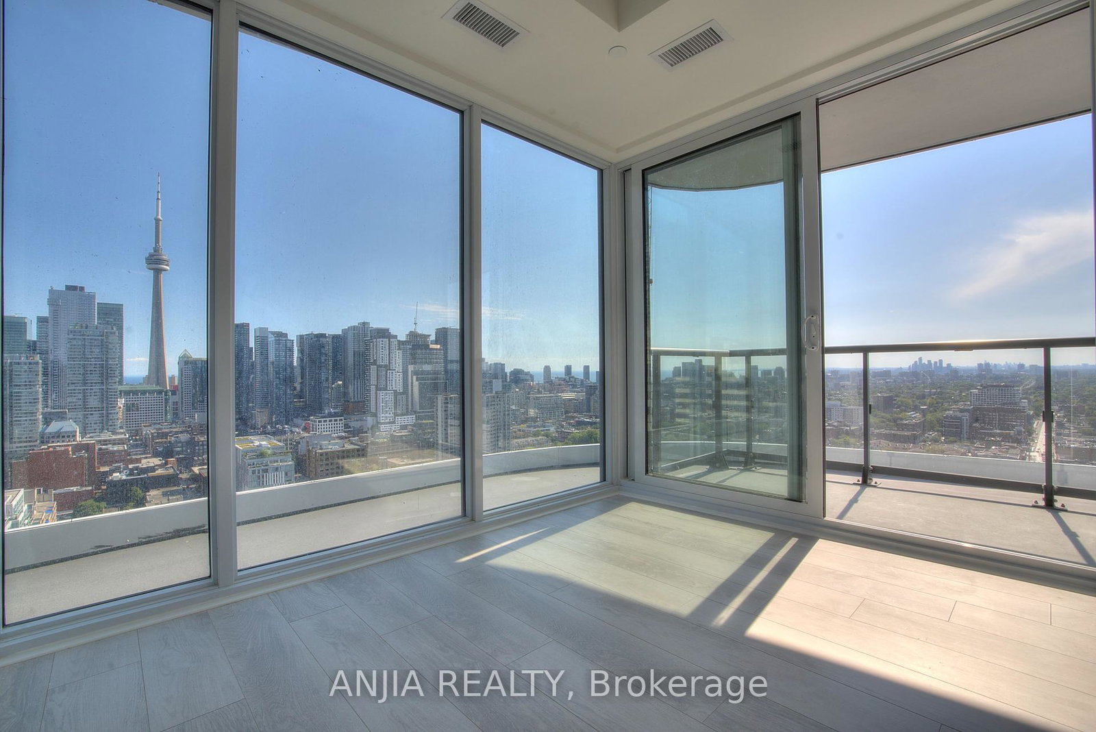 280-dundas-street-w-toronto-ontario-c12354296