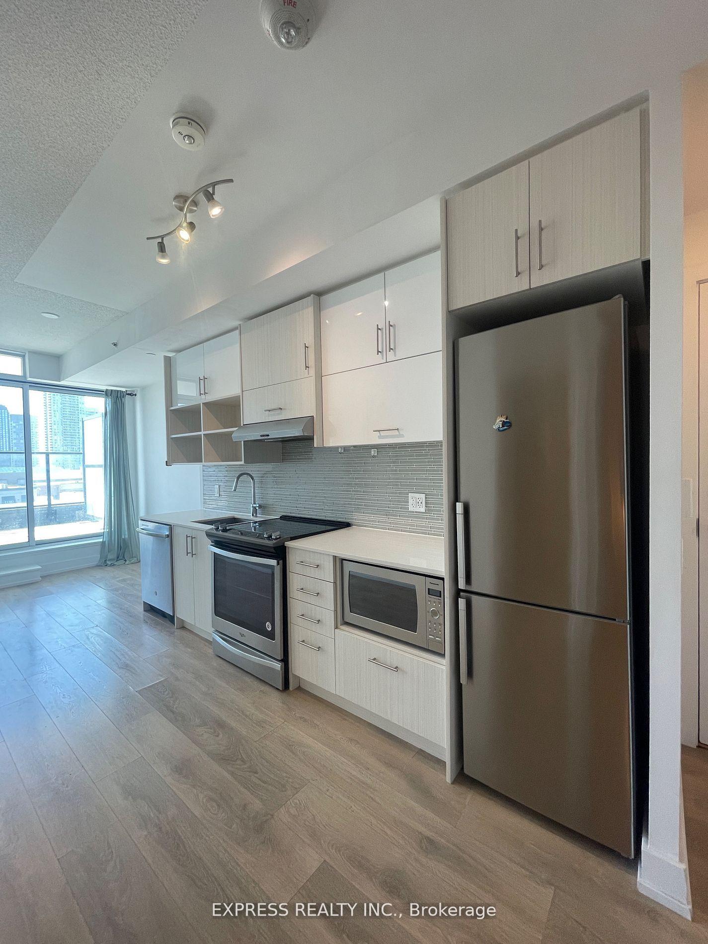 128-fairview-mall-drive-north-york-ontario-c12354422