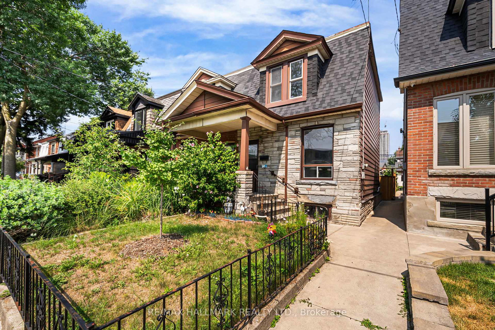 84-lindsey-avenue-toronto-ontario-c12354560