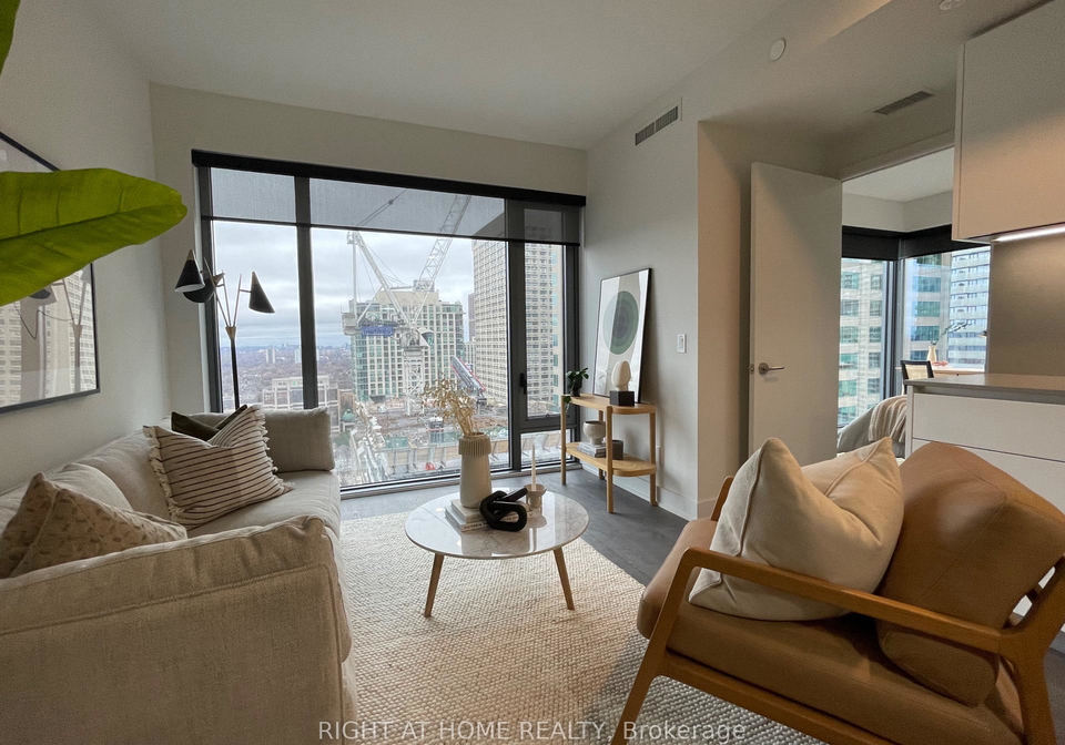 8-cumberland-street-toronto-ontario-c12354695