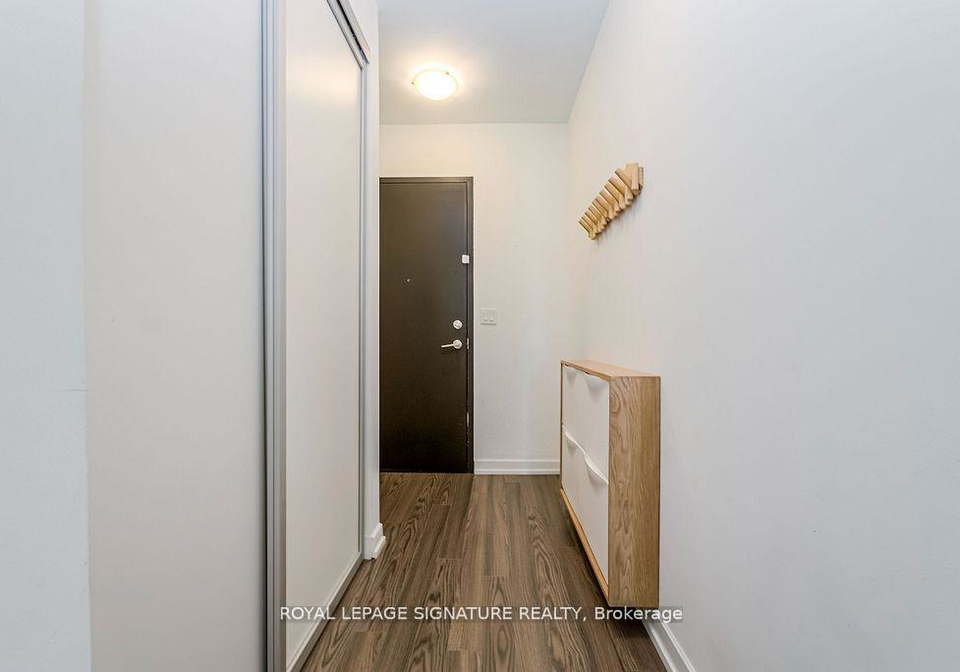 377-madison-avenue-toronto-ontario-c12354737