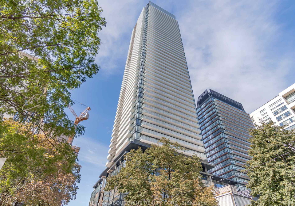 501-yonge-street-toronto-ontario-c12354817