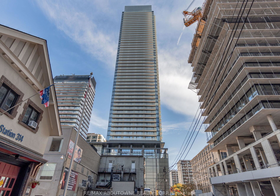 501-yonge-street-toronto-ontario-c12354817
