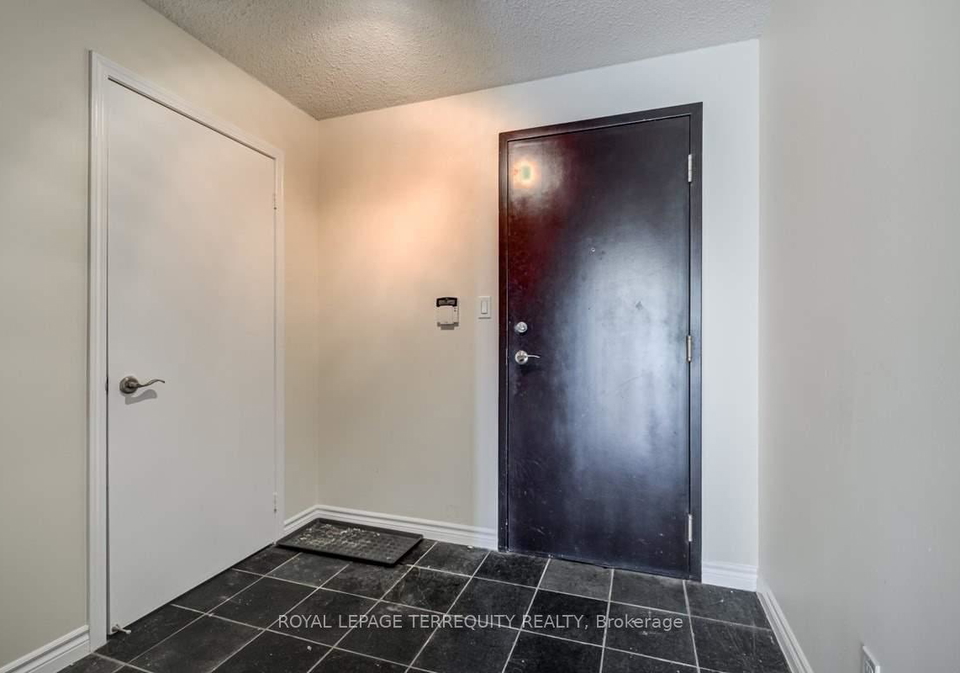 410-queens-quay-w-toronto-ontario-c12354868