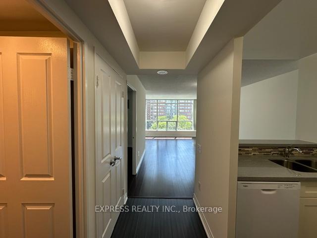 942-yonge-street-toronto-ontario-c12355533