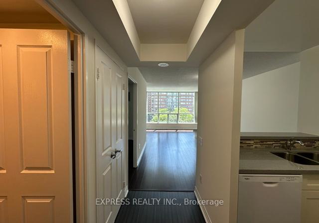 942-yonge-street-toronto-ontario-c12355533