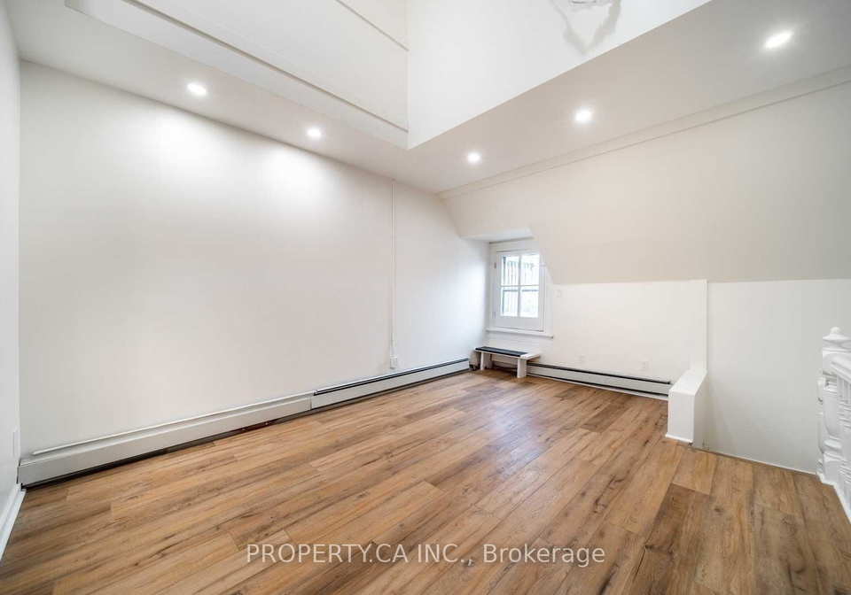 193-augusta-avenue-toronto-ontario-c12355543