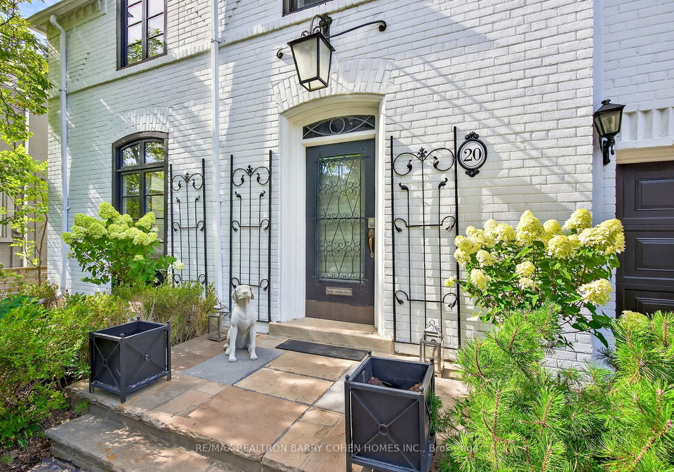 20-dewbourne-avenue-toronto-ontario-c12355647