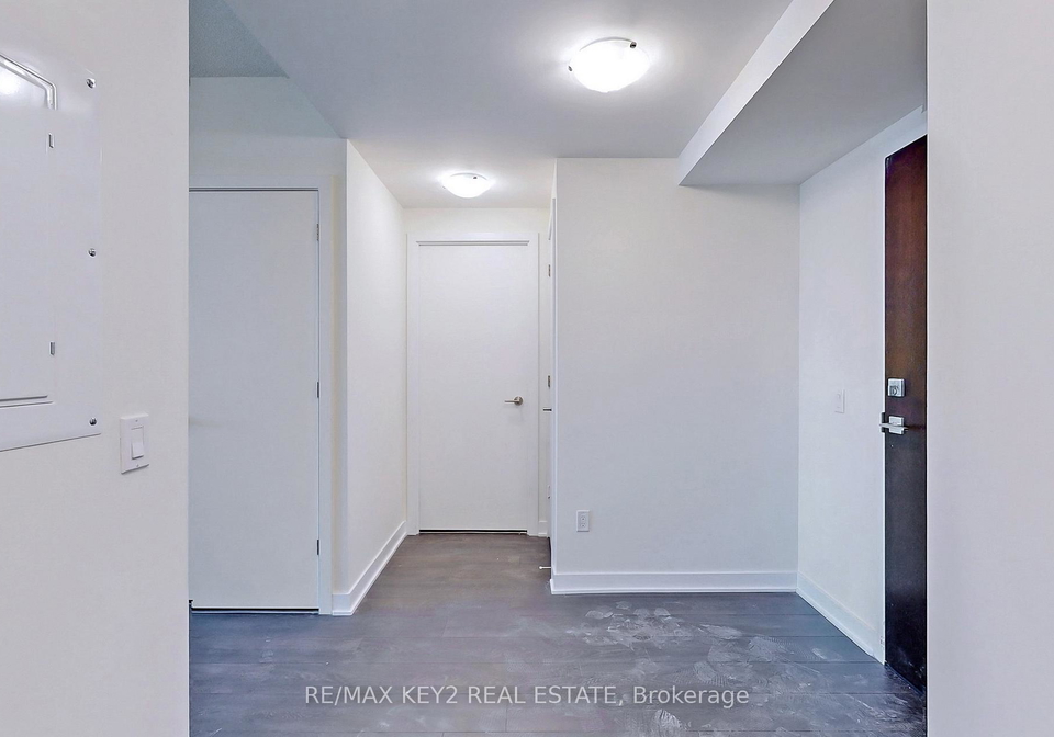 2221-yonge-street-toronto-ontario-c12355696