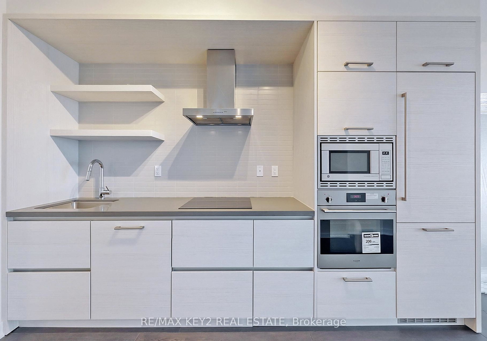 2221-yonge-street-toronto-ontario-c12355696