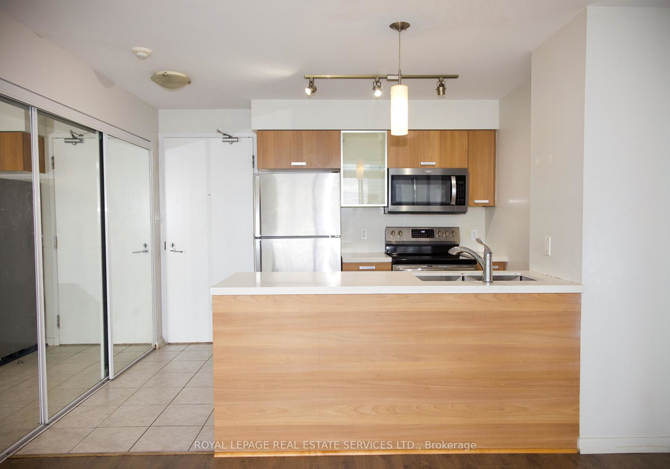 38-grenville-street-toronto-ontario-c12355800