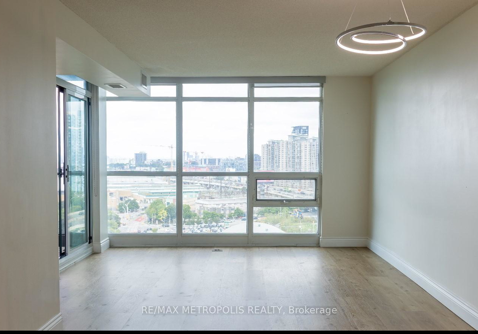 219-fort-york-boulevard-toronto-ontario-c12355969