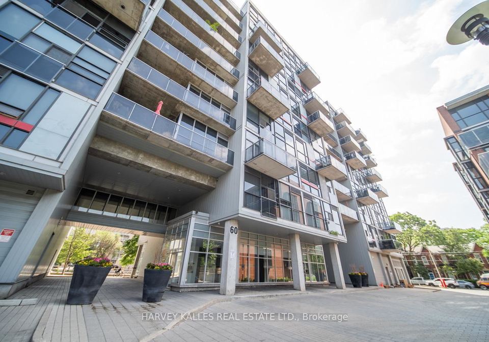 60-bathurst-street-toronto-ontario-c12356092