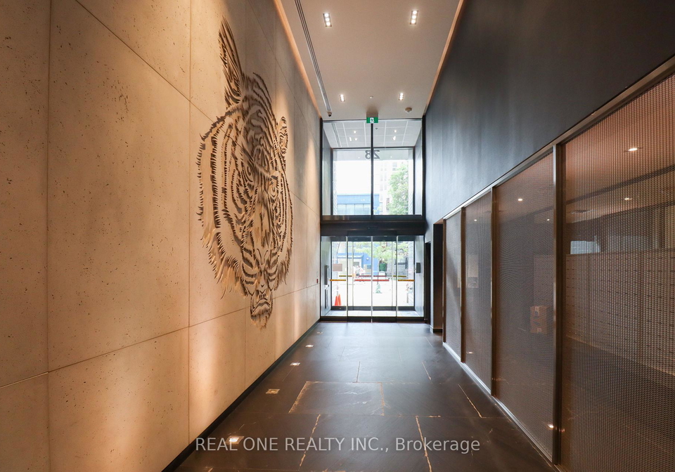 28-wellesley-street-e-toronto-ontario-c12356252
