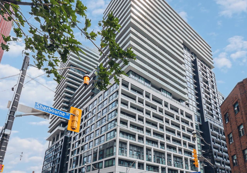 135-lower-sherbourne-street-toronto-ontario-c12356261