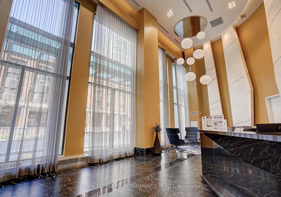 135-lower-sherbourne-street-toronto-ontario-c12356261
