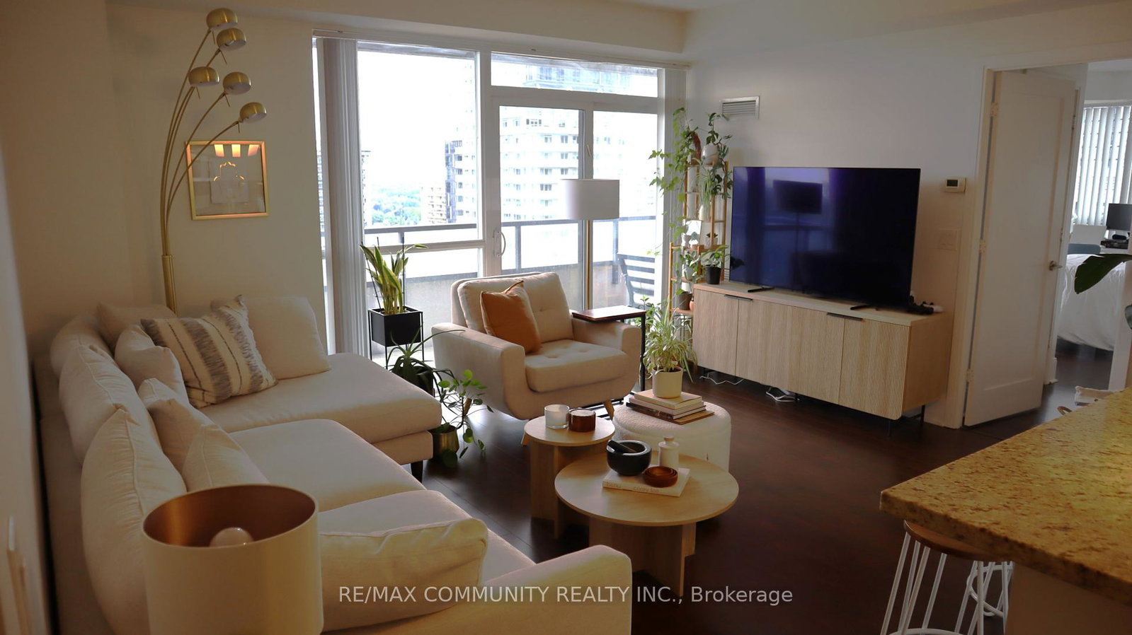 25-broadway-avenue-toronto-ontario-c12356310